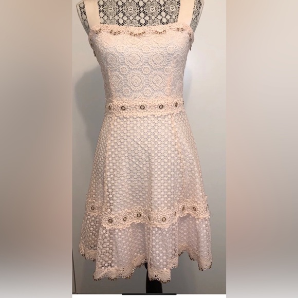 Maje Rosalina Pink Eyelet Lace Grommet Dress NEW š„ - Picture 7 of 14